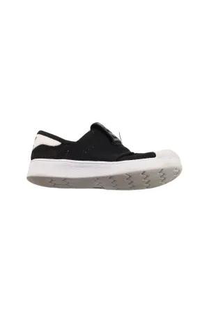 Adidas Slip Ons (EU23)